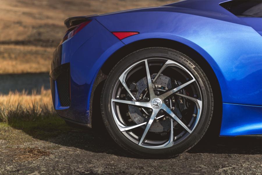 Колеса Honda NSX 2016 года  (UK) (фото 94 из 120)